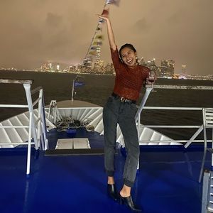 Meet your Posher, Anela